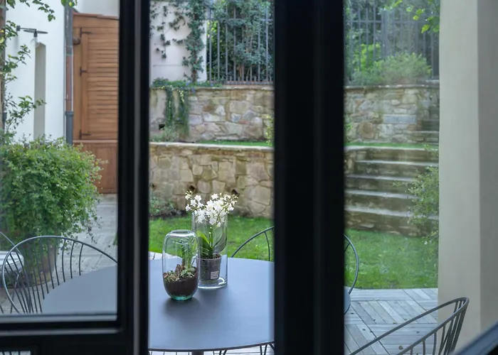 Apartment - Galileo's Garden At Ponte Vecchio *
